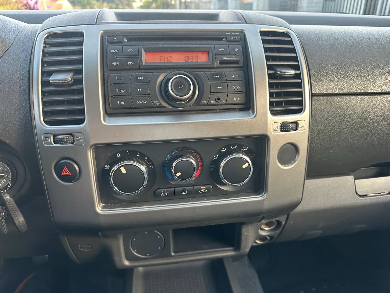 Nissan Frontier SV Attack CD 4X2 2.5 TB Diesel 2015 - Foto 5