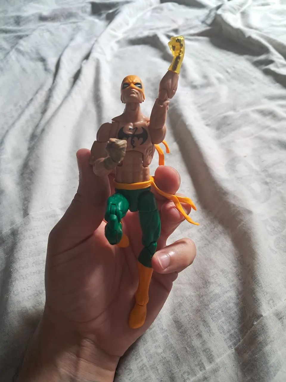 Punho de Ferro Marvel legends  - Foto 5