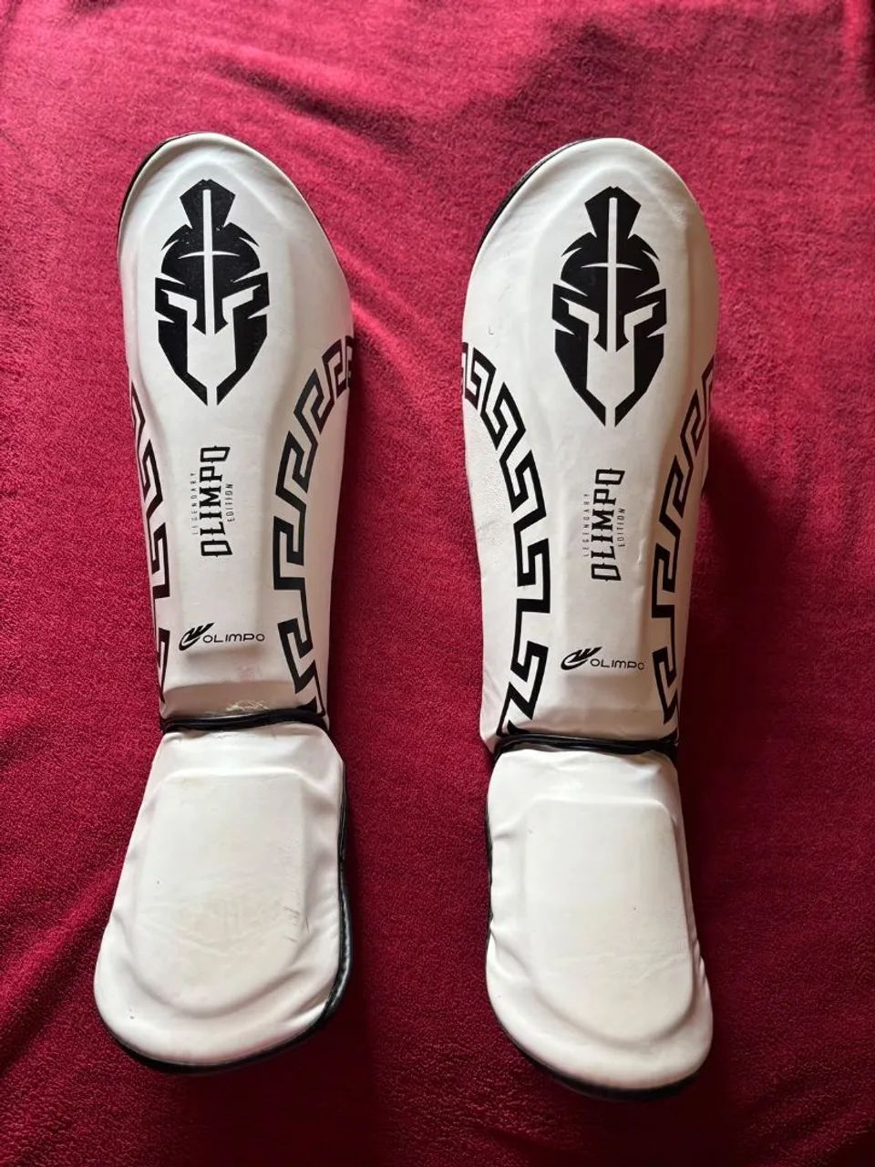 Kit de luvas e caneleiras - Foto 3