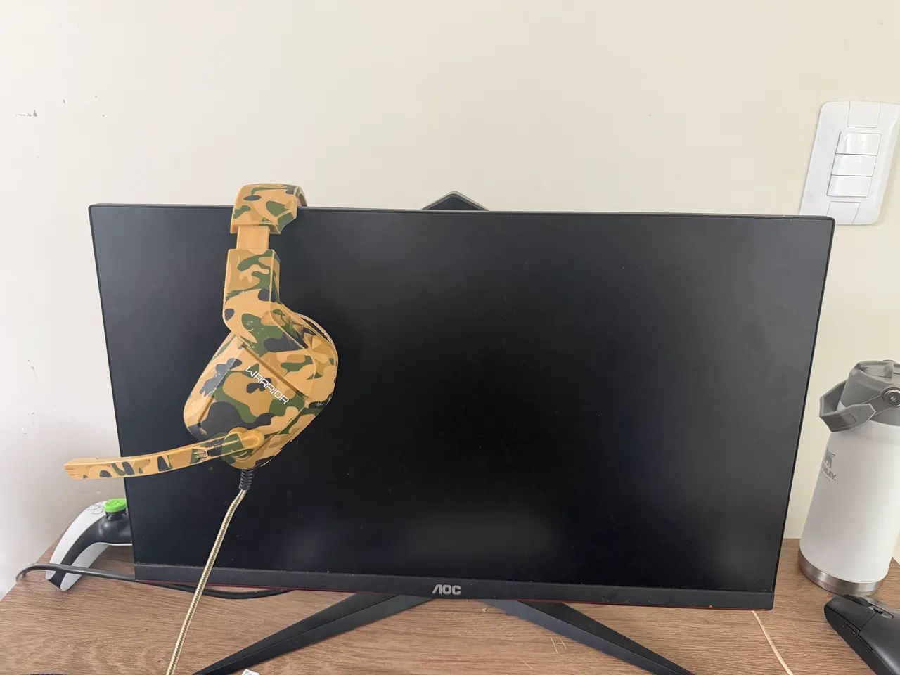 Monitor aoc hero 27 polegadas 144hz mais mause reizer tudo funcionando perfeitamente 