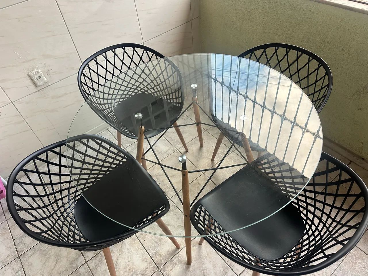 Mesa Tampo Vidro 100 cm + 4 Cadeiras Poltrona Clarice Sidera - Foto 2