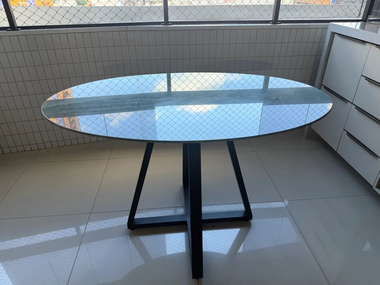 Mesa em pedra natural 