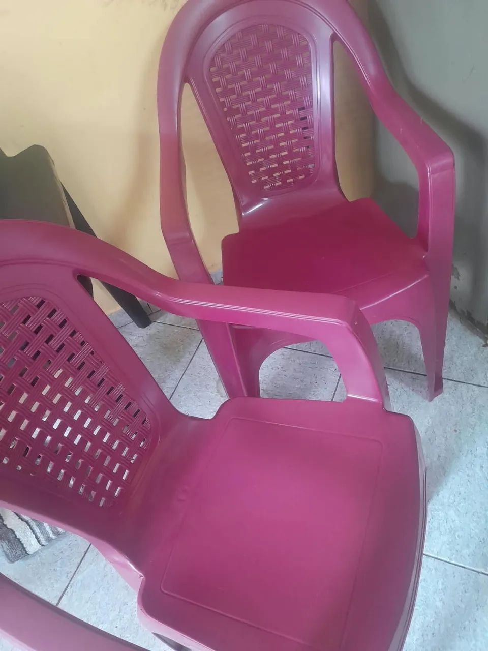 Duas cadeiras por 100 - Foto 2