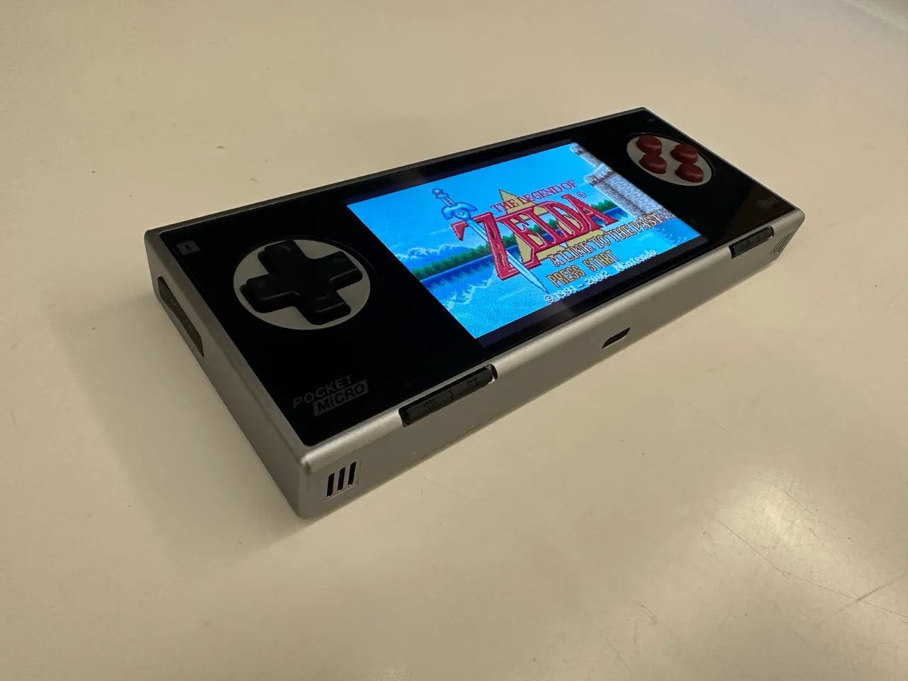 AYANEO Pocket MICRO Classic 8GB + 256GB - Raro no Brasil