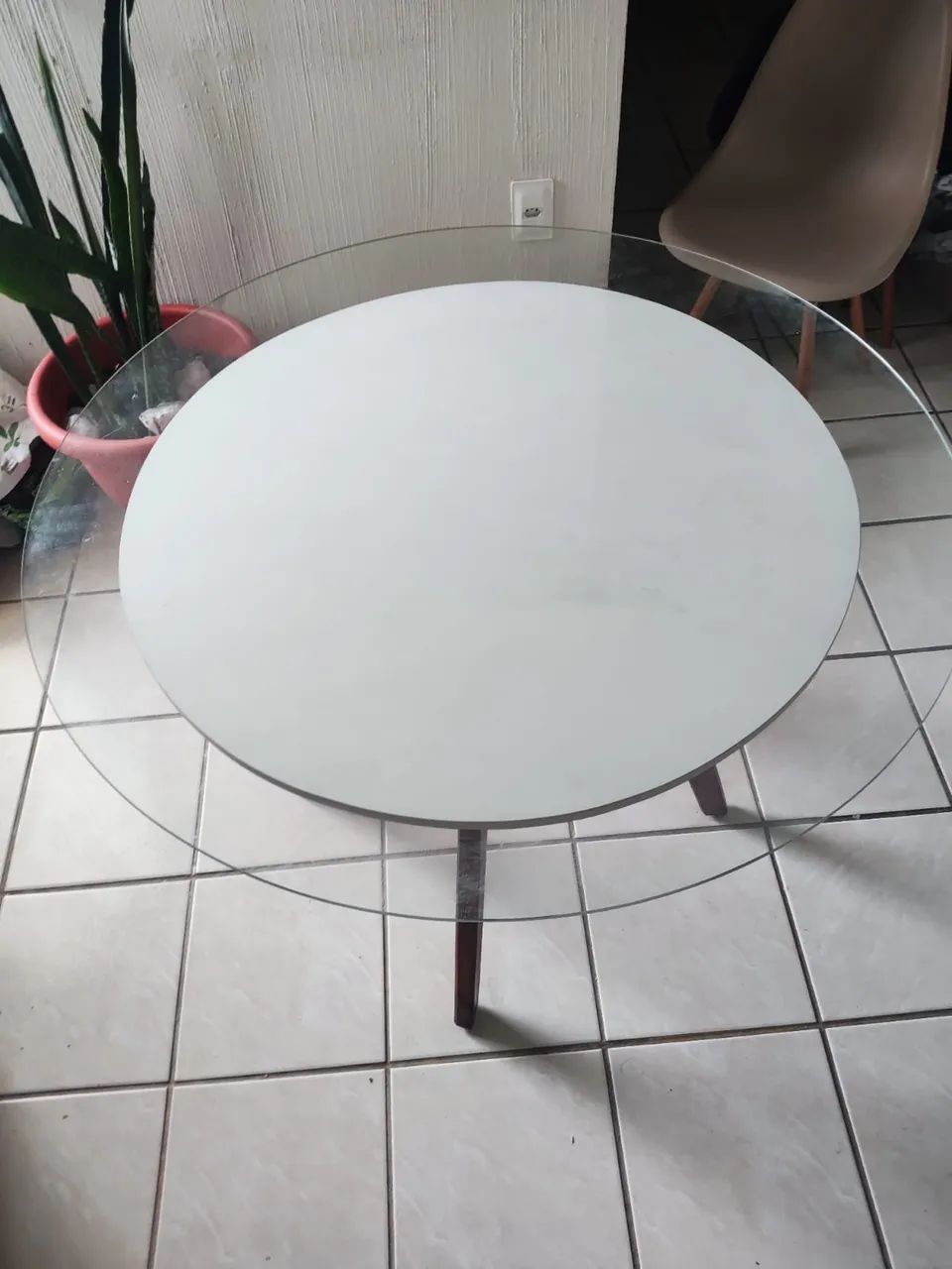 Mesa rendonda 1 metro e 20 centímetros 