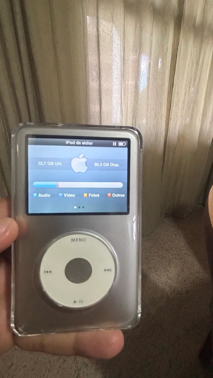 iPod Classic 7ª Geração 128GB (MB565) - Restaurado + 52 Jogos
