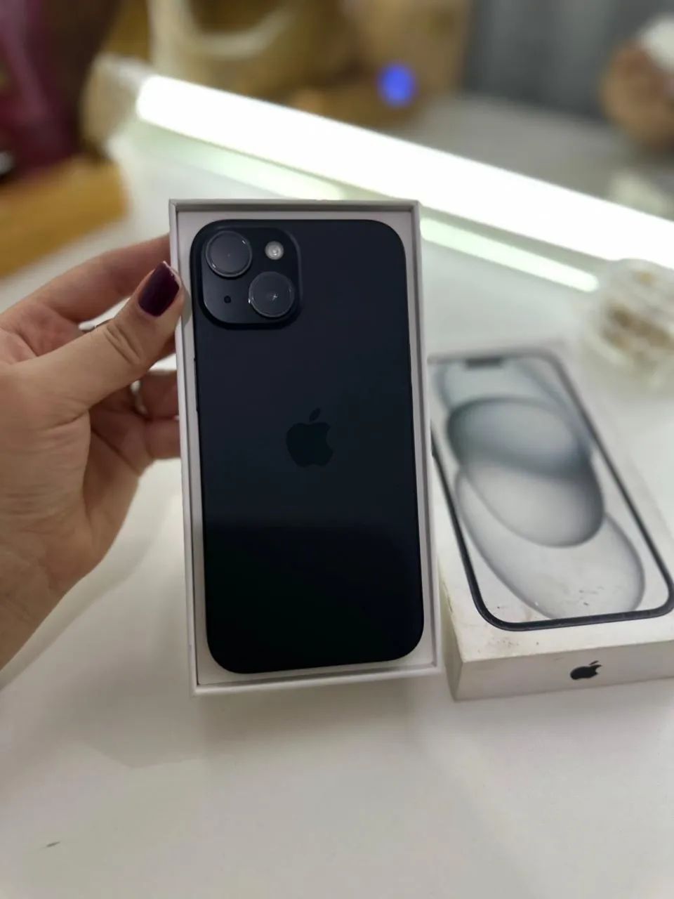 iPhone 15 todo original, única dona , funciona tudo perfeitamente  - Foto 2