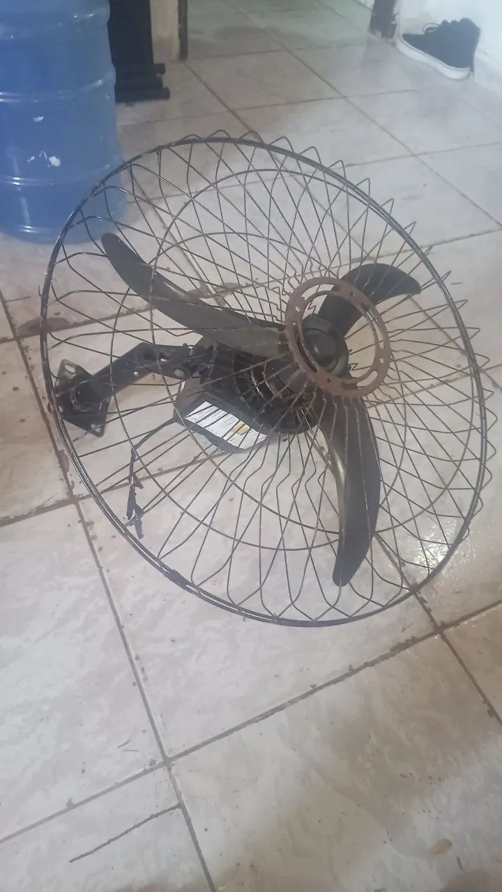 2 Ventiladores de parede - Foto 2