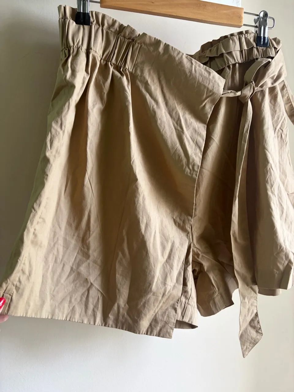 Short Saia Bege Amaro - Foto 2