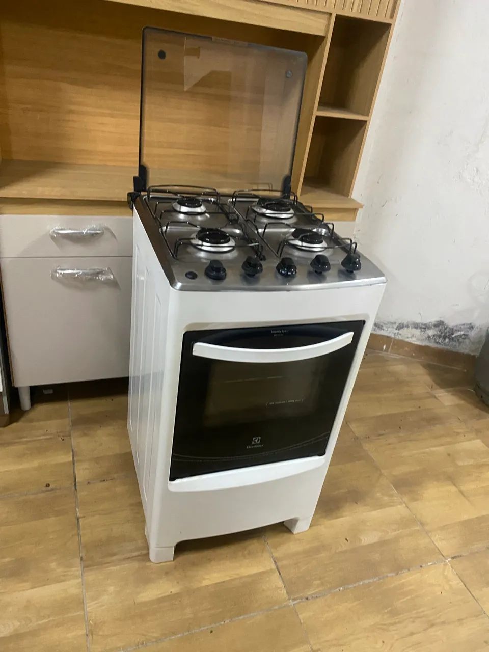 Fogão Eletrolux 4 bocas branco funcionando perfeitamente  - Foto 2