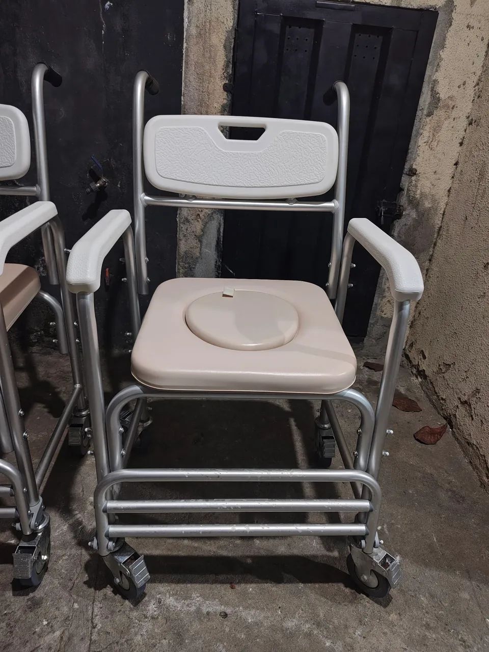 Cadeiras de banho  - Foto 4