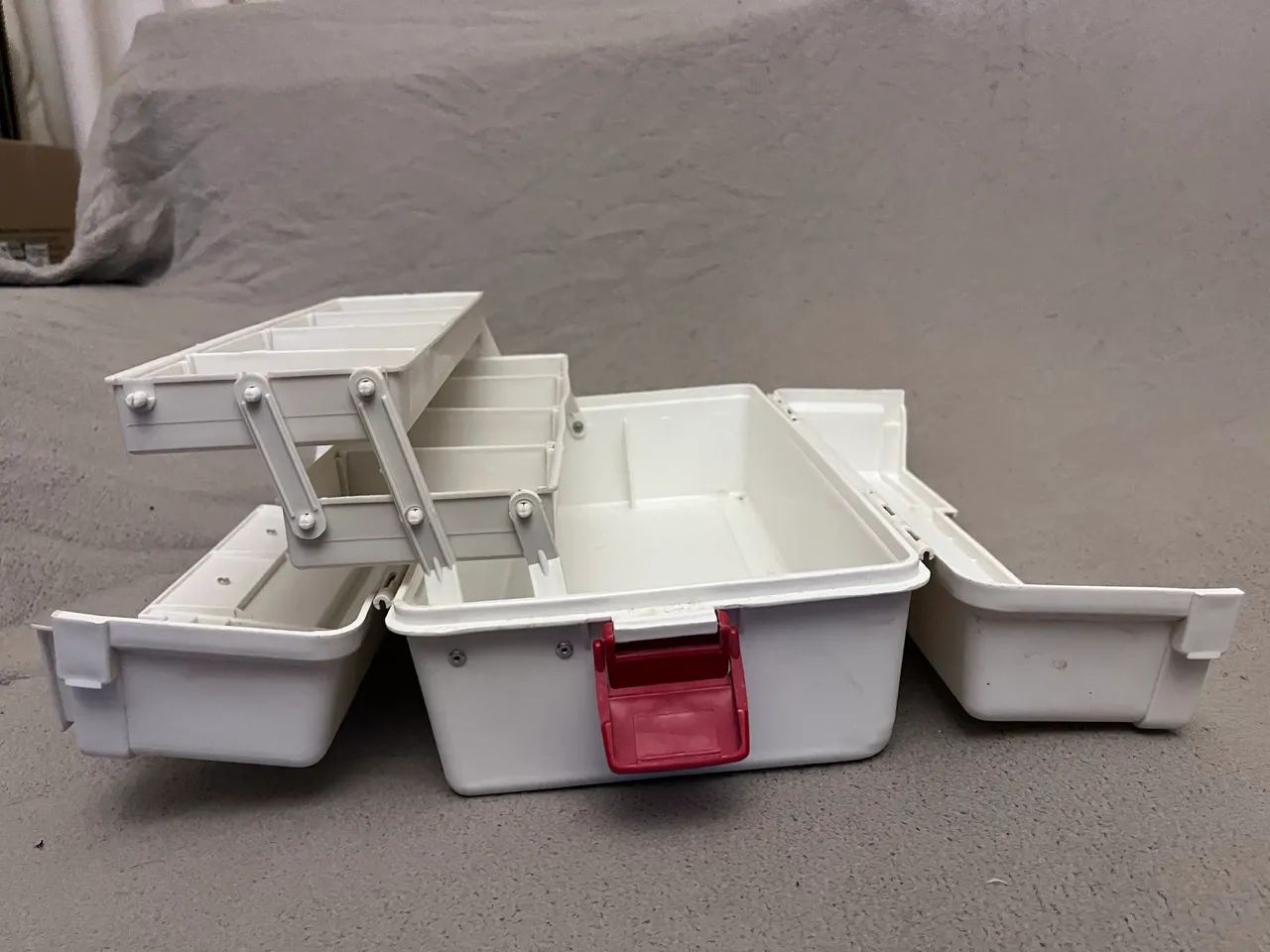 Maleta Plastica Branca Área Saúde - Foto 4