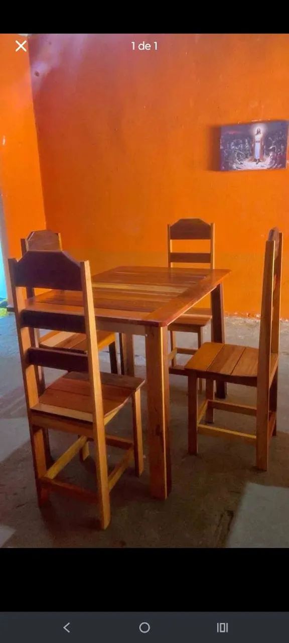 Mesa e cadeira
