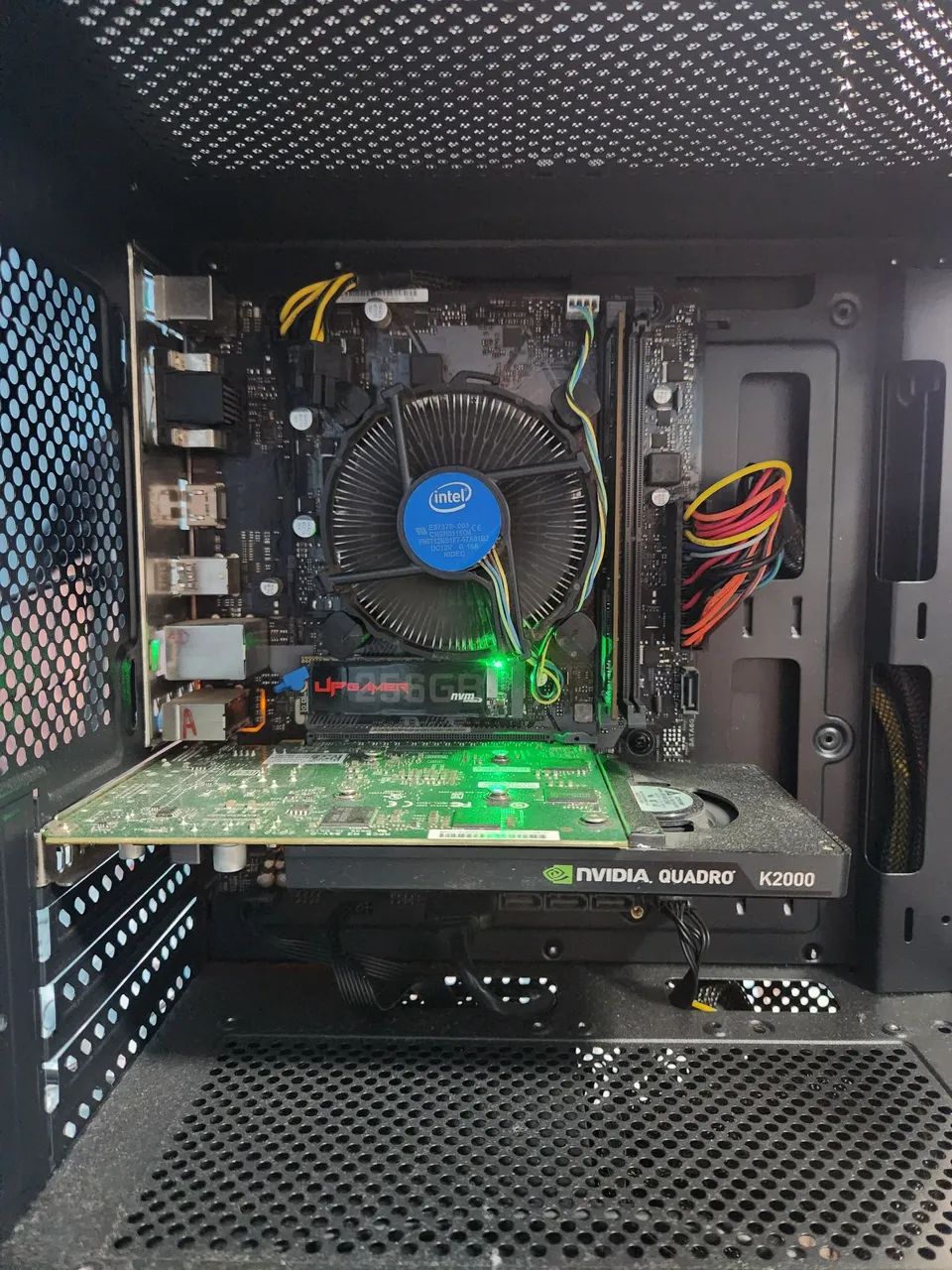 CPU I39100F 8GB RAM DDR4 PLACA DE VIDEO NVIDEO QUADRO K2000 - Foto 2