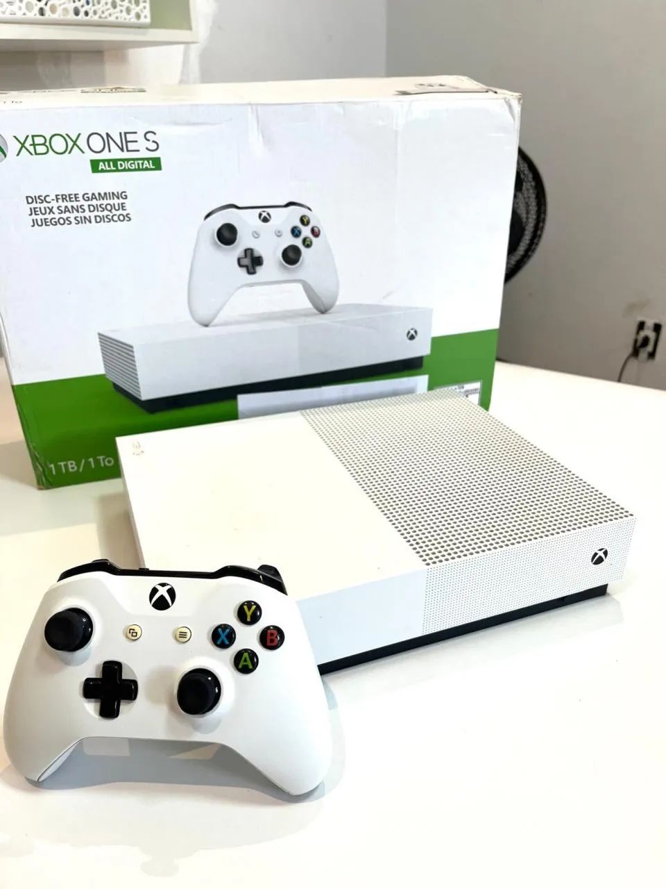 Xbox One S