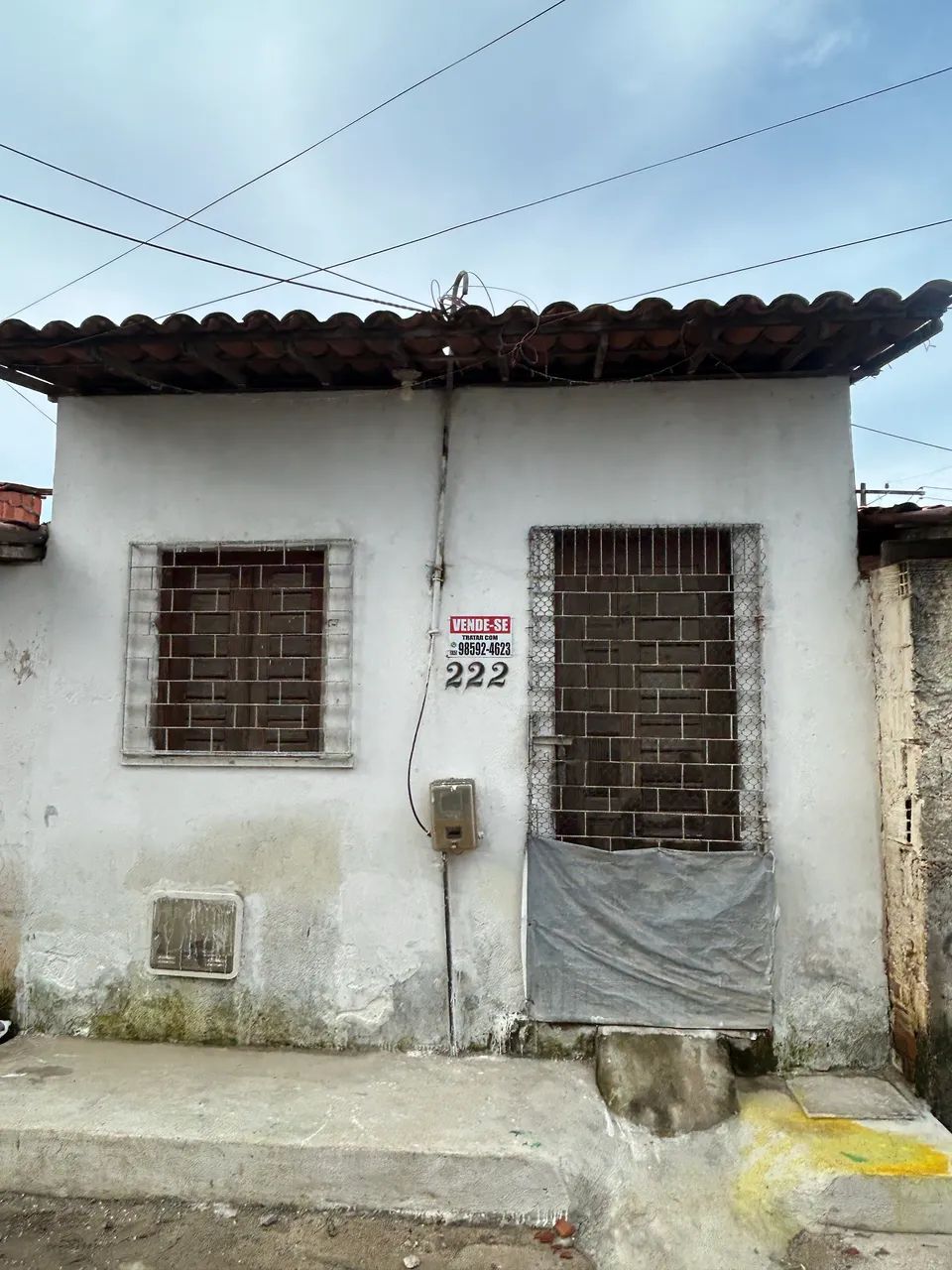 CASA A VENDA NO castelão 