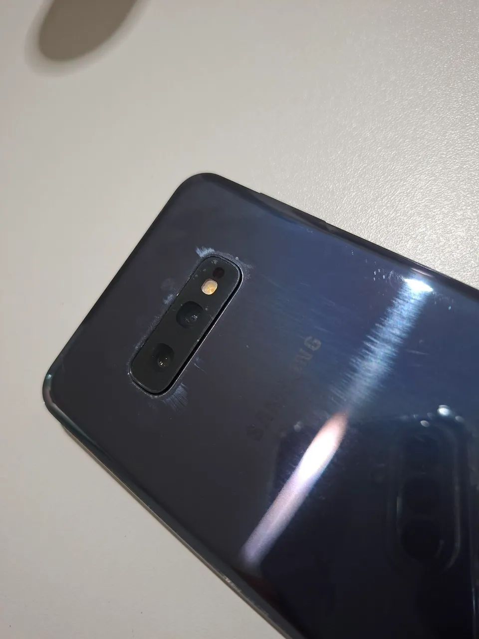 Celular S10e funcionando com pequenos detalhes  - Foto 2