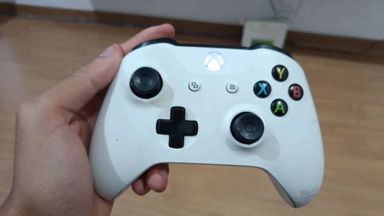 XBOX ONE S 1TB - Foto 3