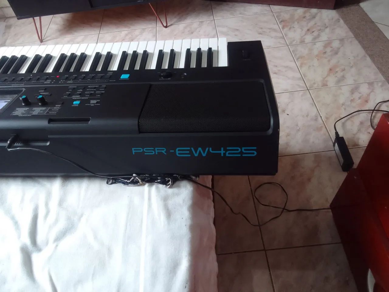 Teclado Yamaha PSR-EW425 - Foto 2