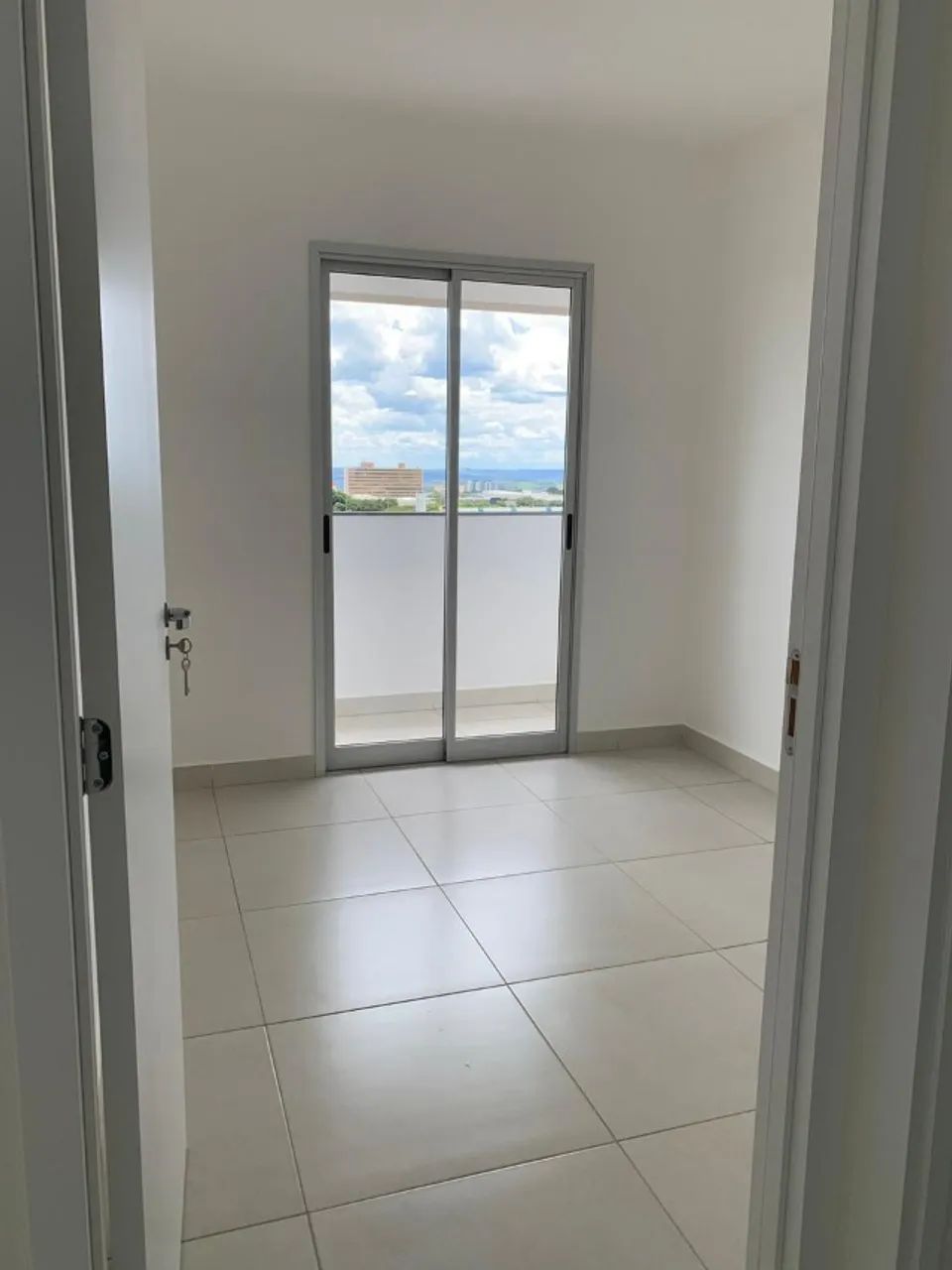 vende se apto de 1 quarto com varanda gama central df - Foto 2