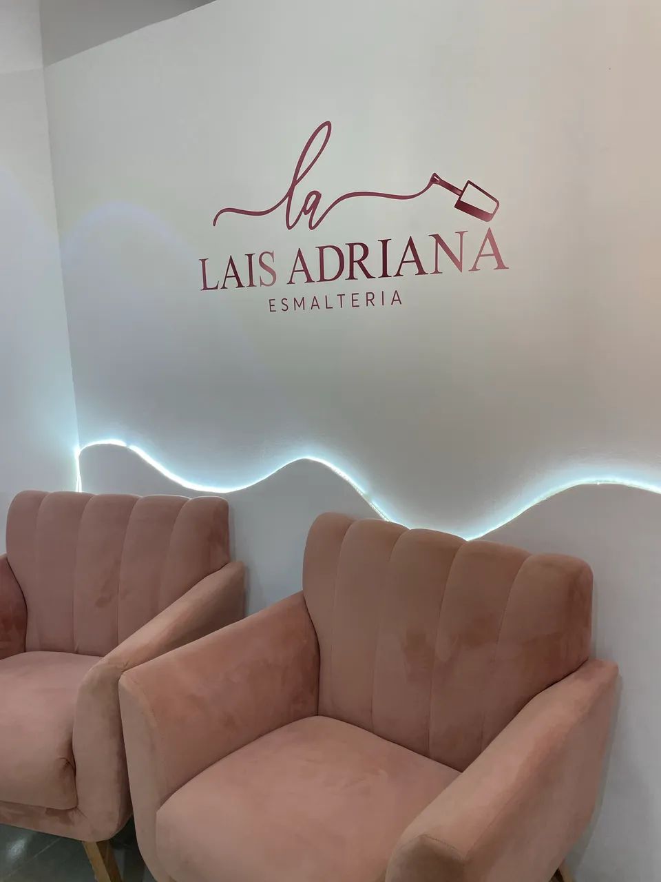 Armchairs441140320237015041