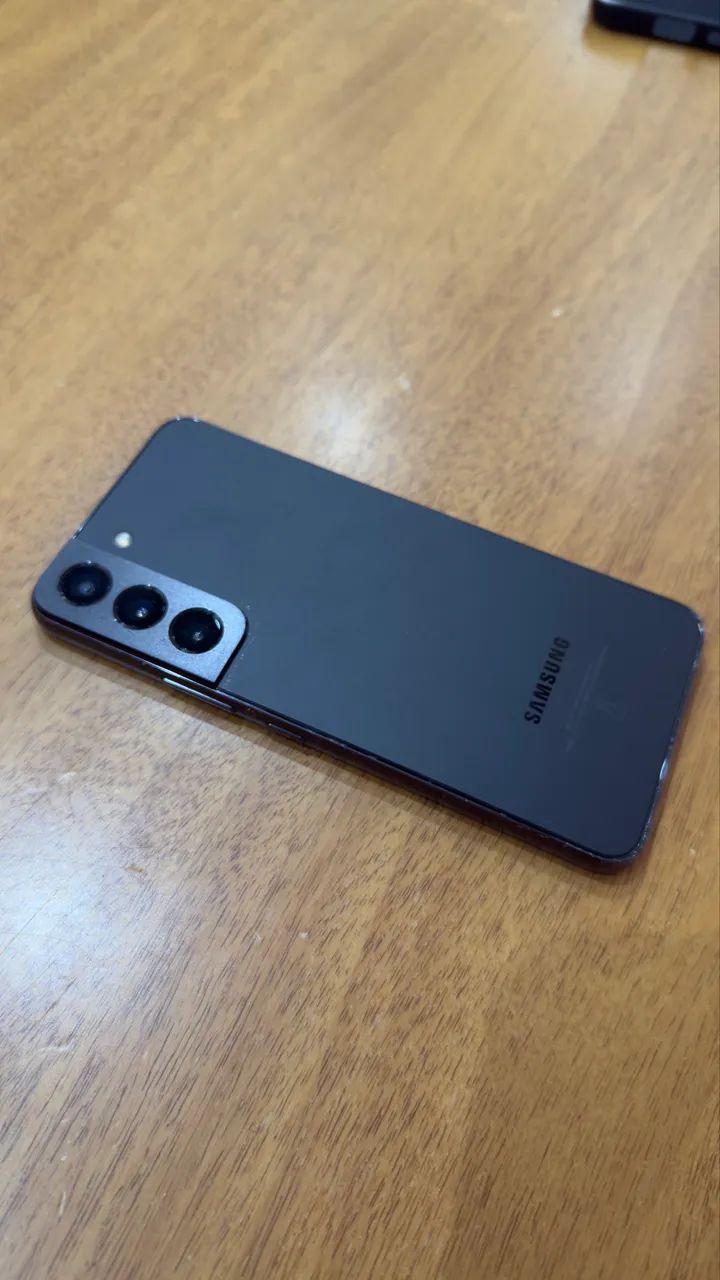 Samsung Galaxy S22 usado - Foto 4