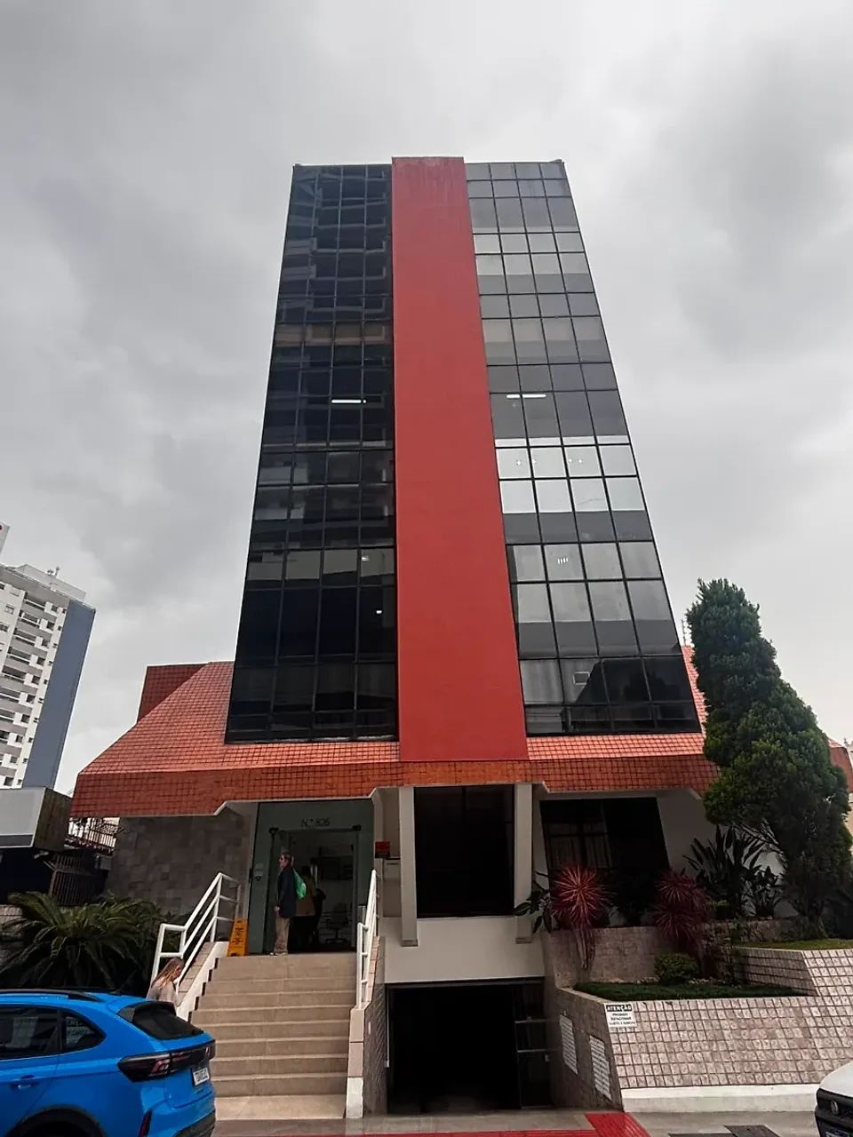 Excelente sala Comercial 73m² no Kobrasol Recepção e 2 Salas