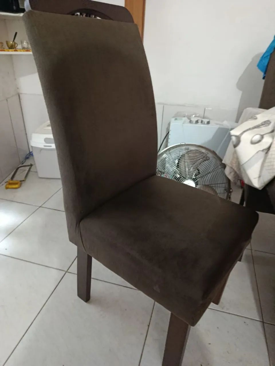 Mesa de Jantar com 4 Cadeiras - Linda e Resistente - Foto 4