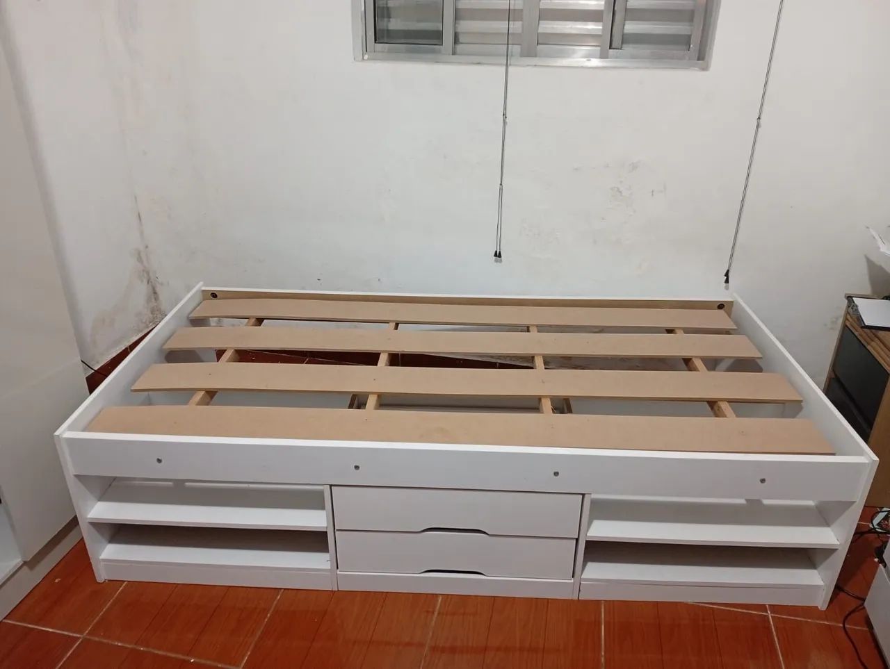 Cama com gavetas e prateleiras - Foto 3