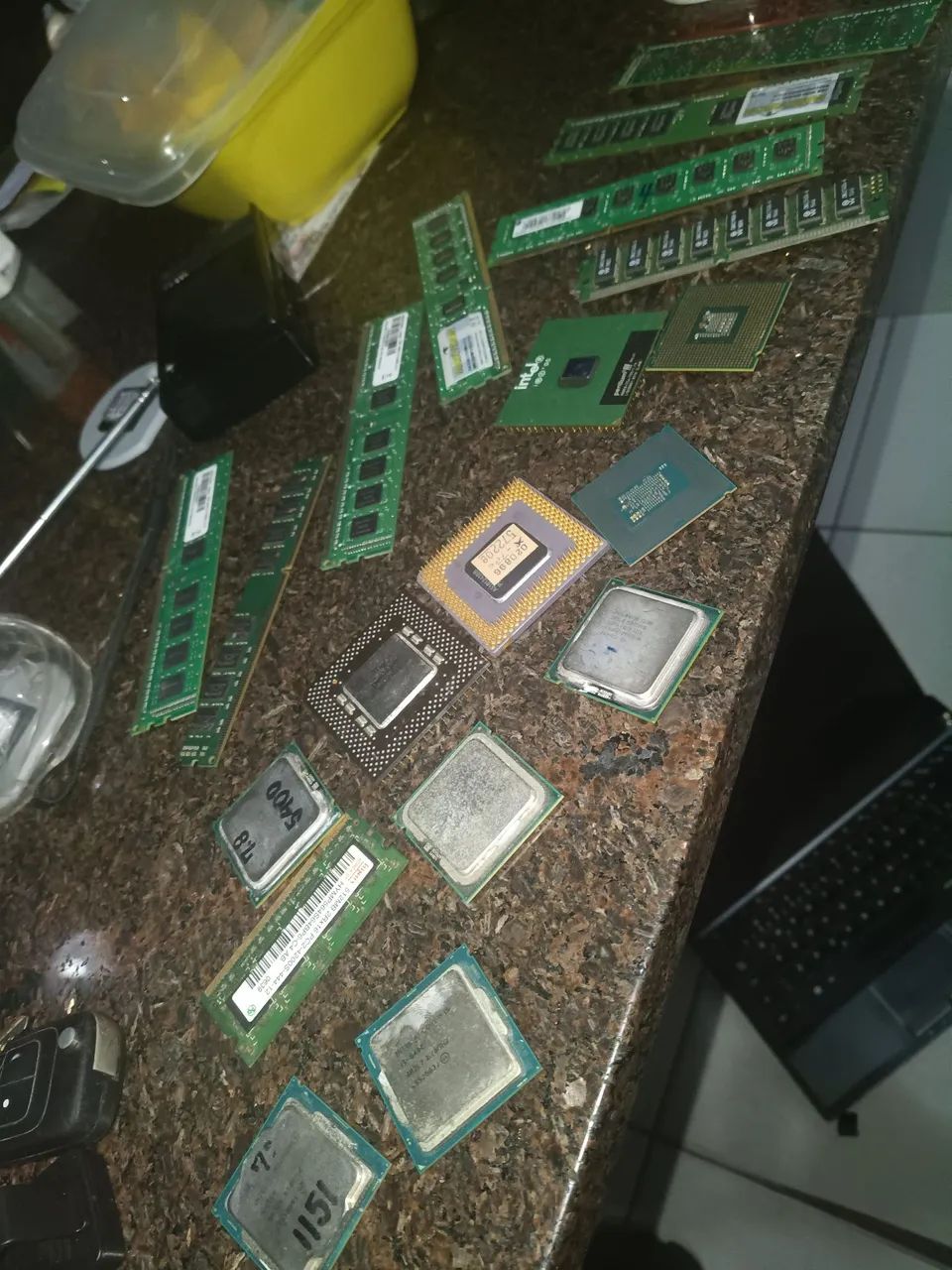 Computer parts, processor, memory, and notebook403953372544389122