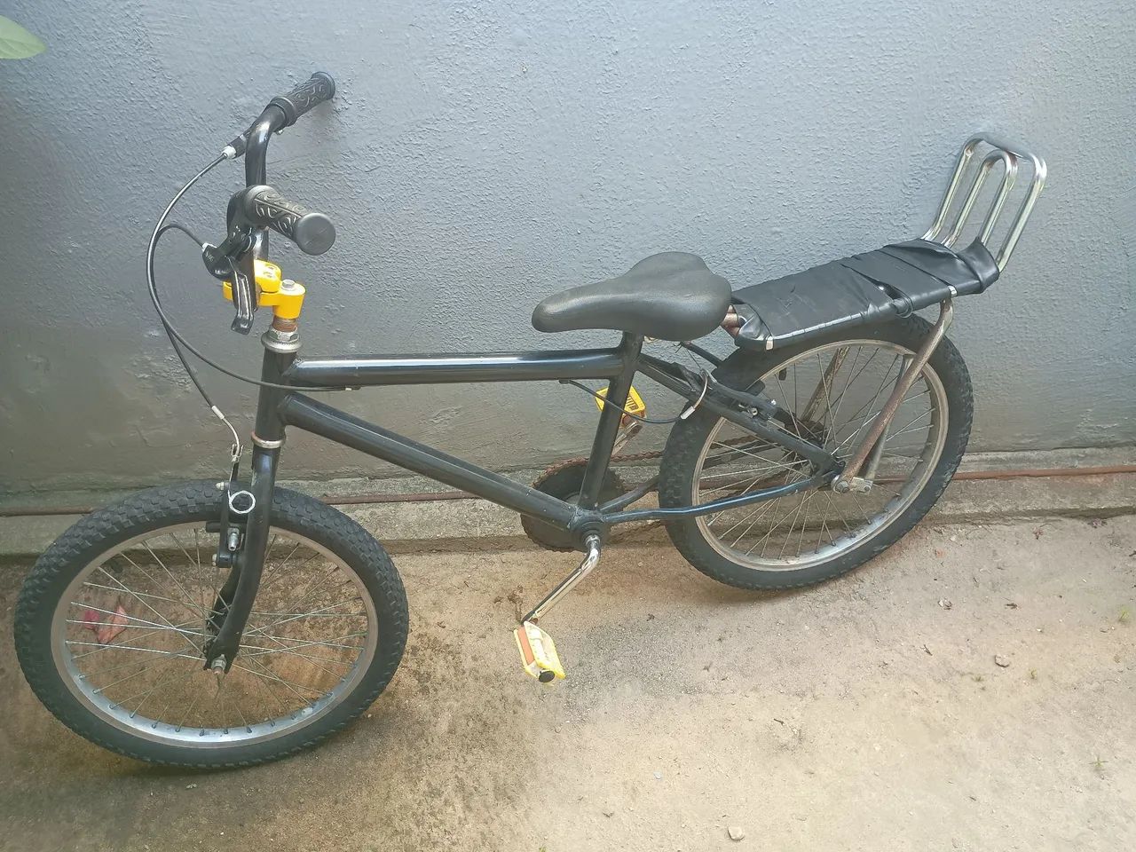 BICICLETA P/ CRIANÇA OU PRÉ-ADOLESCENTE -ARO 20