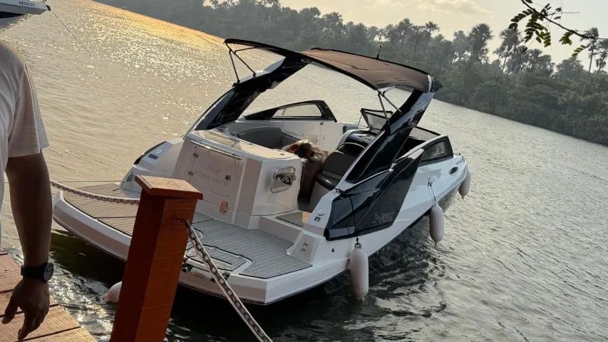 Aluguel de lancha NX 260 nova em Barreirinhas