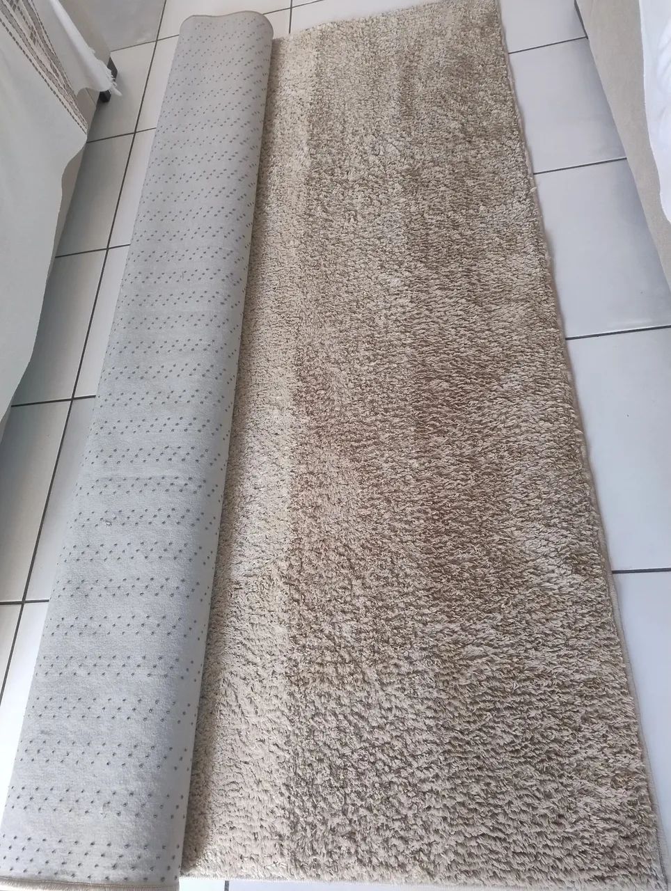 Sofá 2 lugares, tapete extra grande (novos) - Foto 5