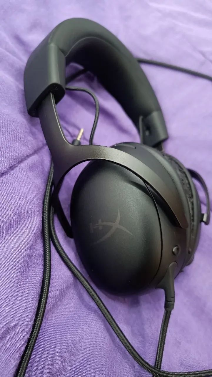 Headset HyperX Cloud III - excelente funcionamento - Foto 2