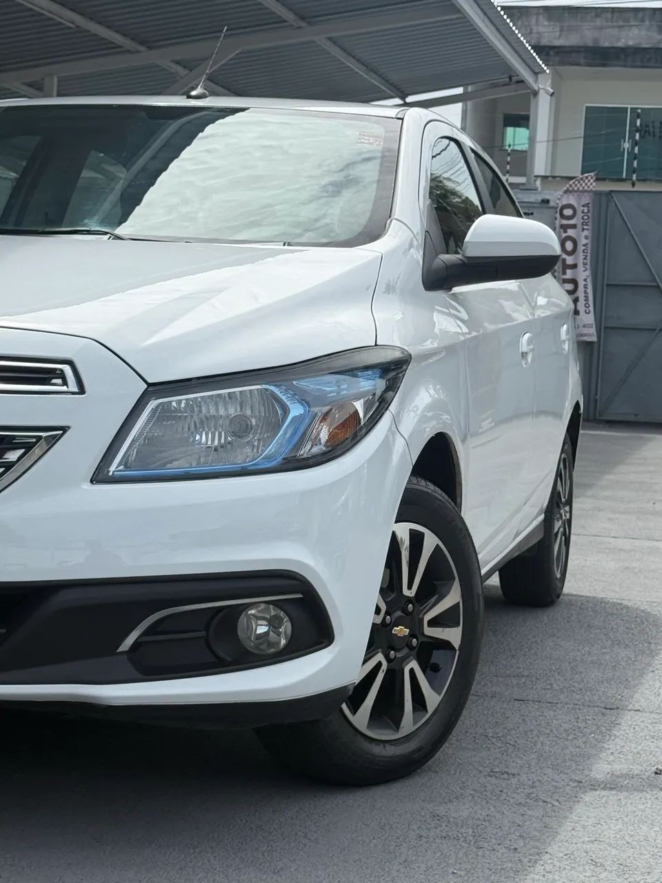 Chevrolet Onix Hatch LTZ 1.4 8V Flex Power Mec. 4P 2014 - Foto 4