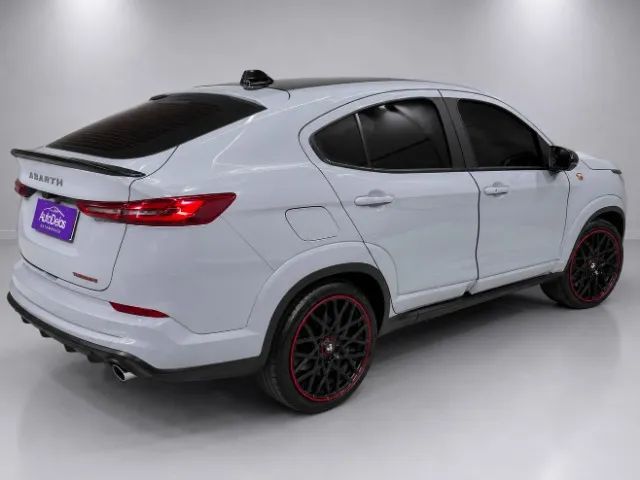 Fiat Fastback Abarth Turbo Flex 1.3 Aut. 2024 - Foto 4