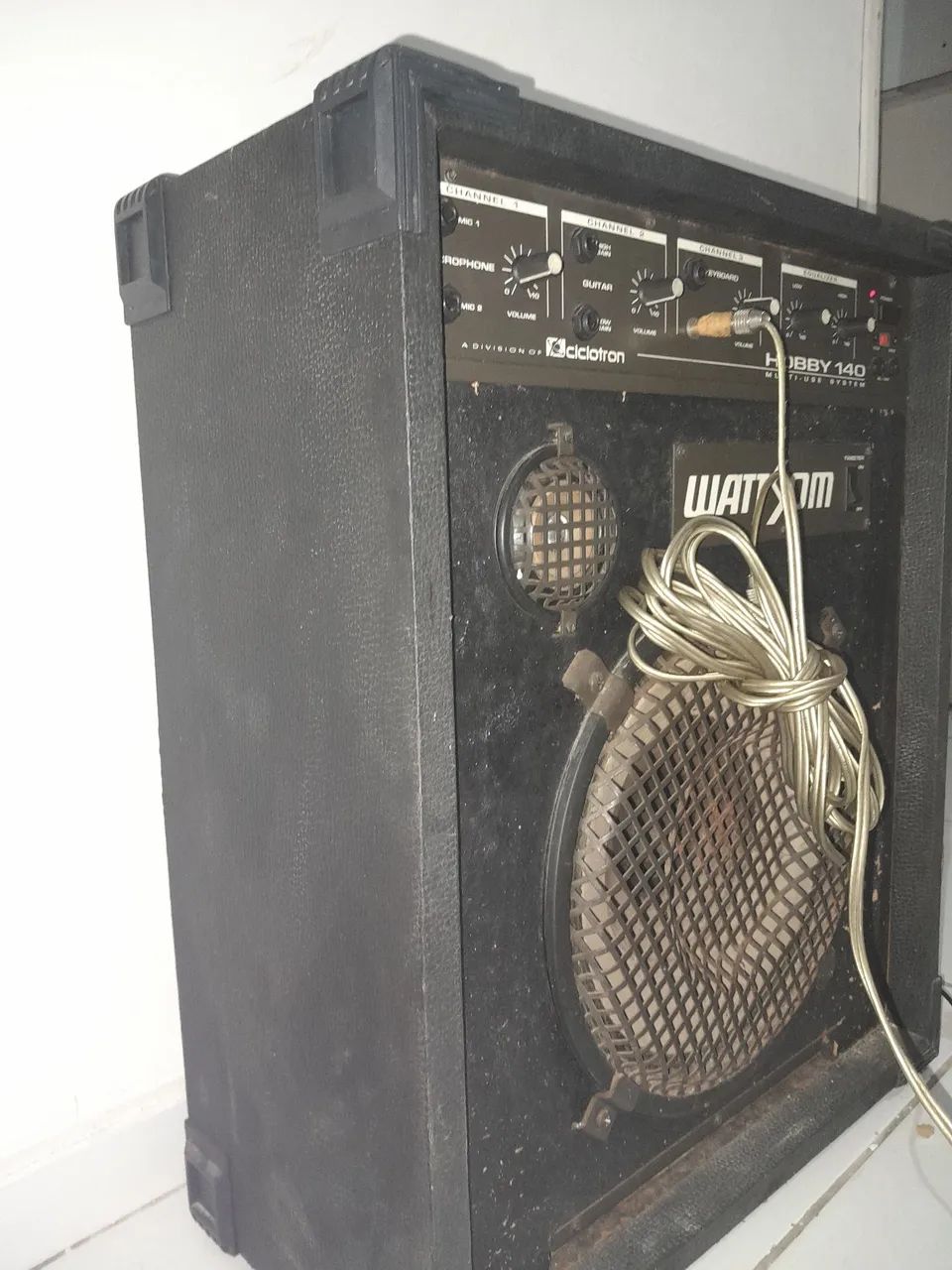 Caixa amplificada 