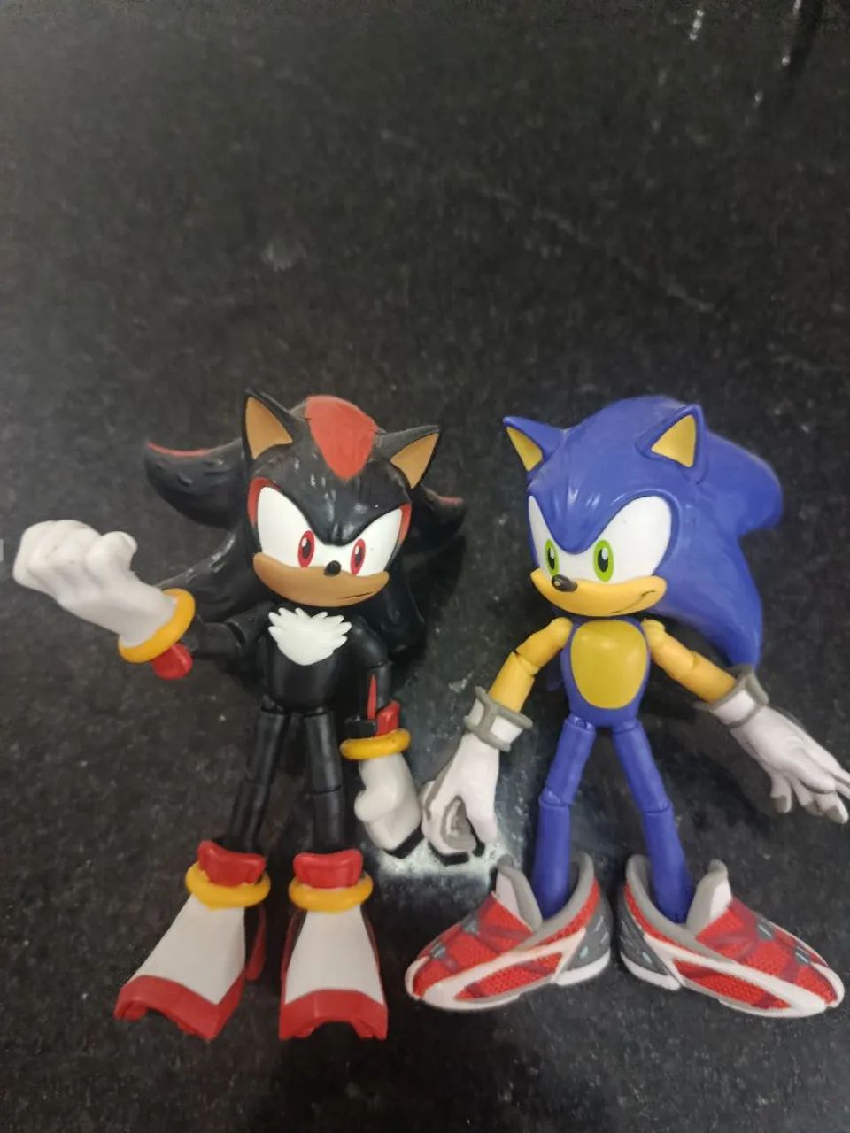 Sonic e Shadow bonecos de (Sonic prime)