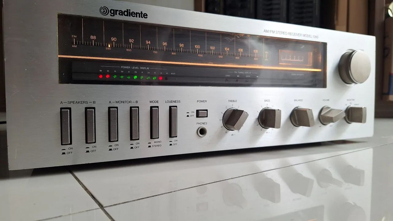 RECEIVER GRADIENTE MODEL 1360 