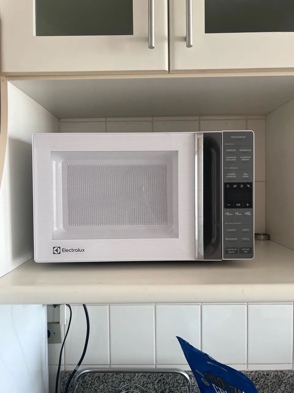 Microondas Electrolux pouco usado - Foto 2