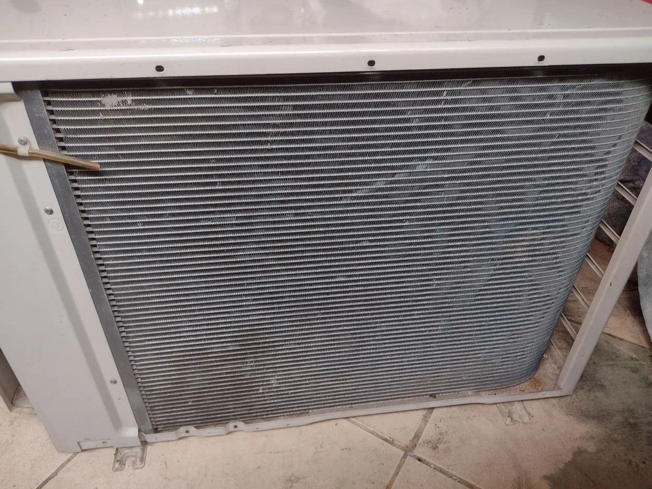 Split 24 mil BTUs inverter  - Foto 4