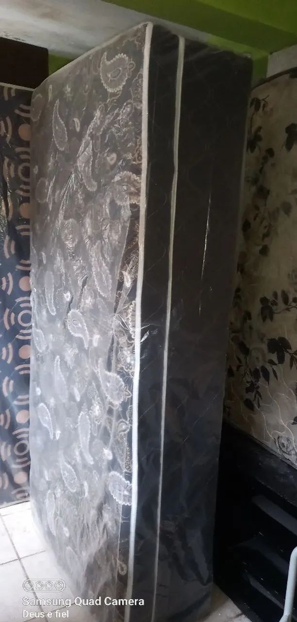 Cama solteiro no valor de 390
