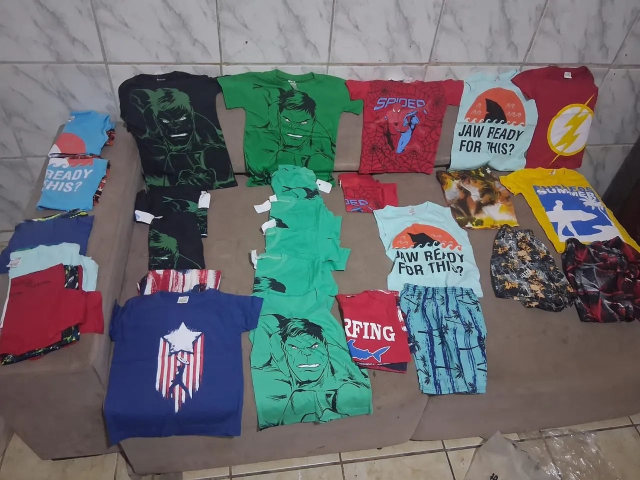 188 peças de roupas crianças  lote  novo