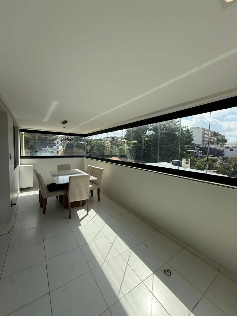 APARTAMENTO 2/4 COM SUÍTE E VARANDA NO IMBUI  - Foto 2