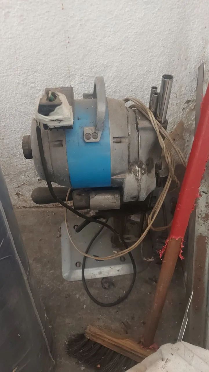 Maquina de Costura - Foto 3