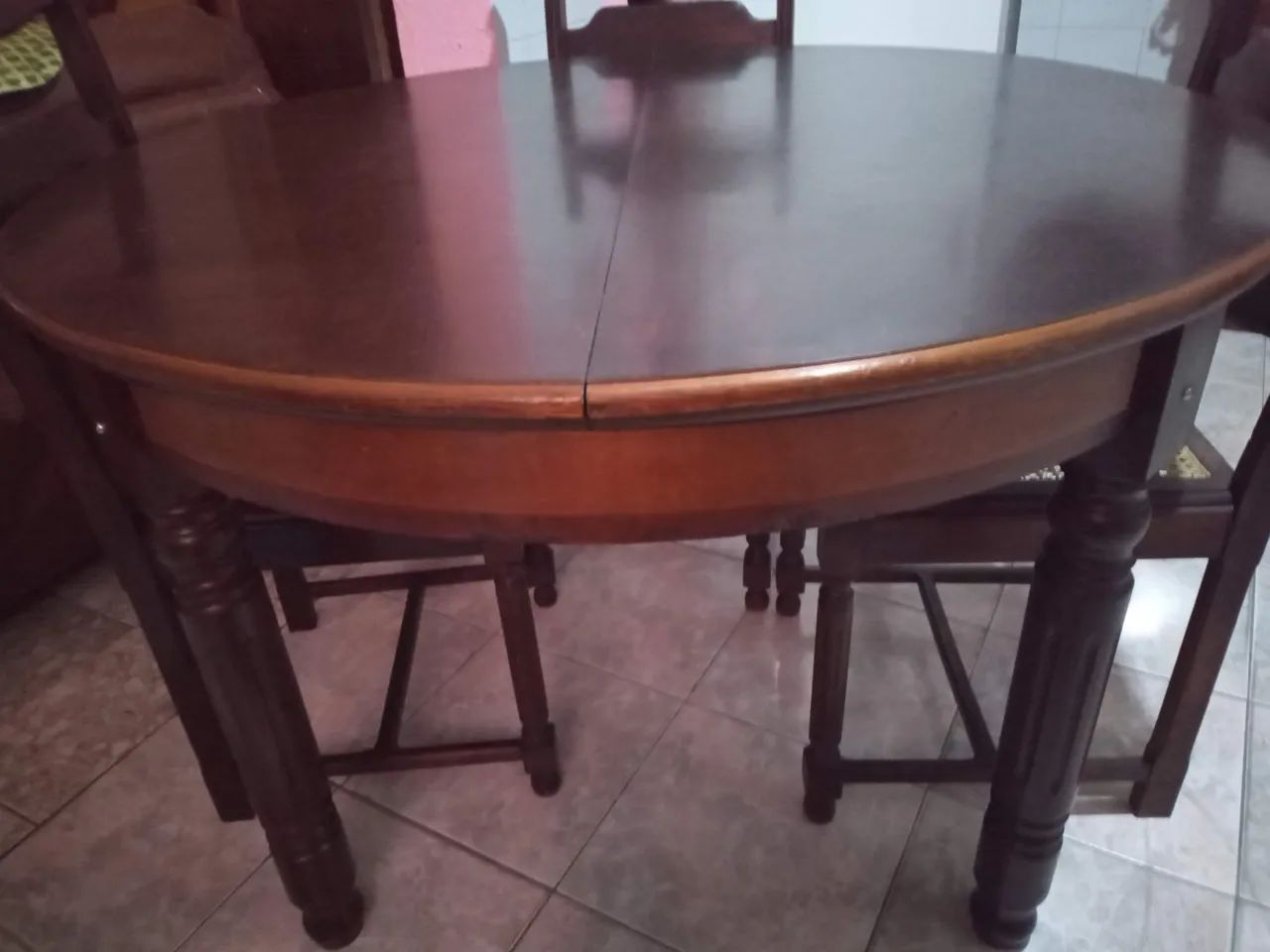 Mesa de jantar com cadeiras madeira nobre - Foto 2