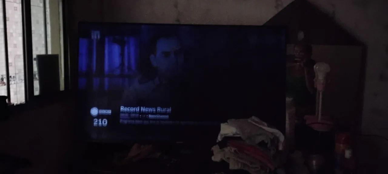 Tv Semp Roku 43  - Foto 3