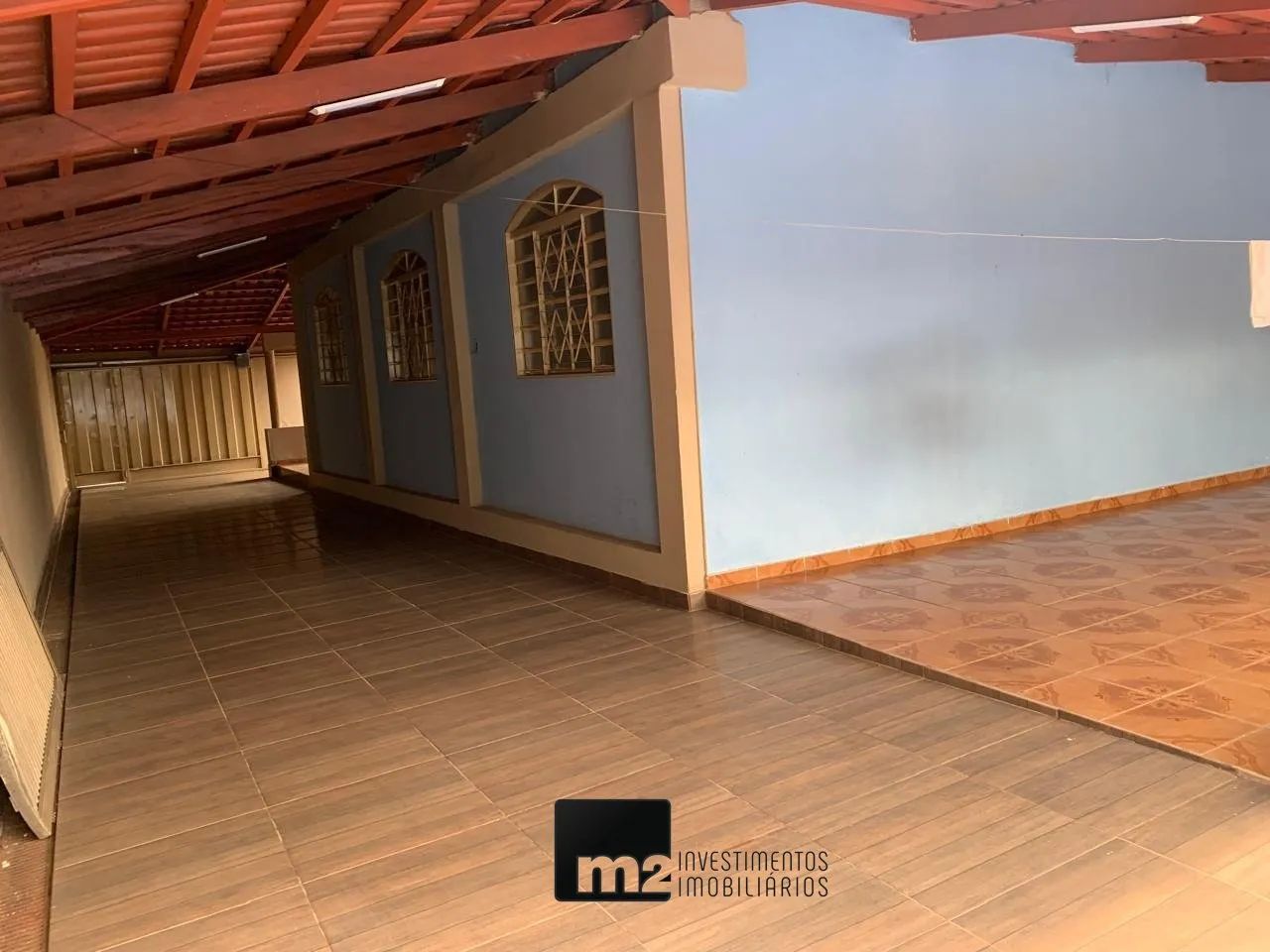 Casa com piscina e 3 quartos no Faiçalville - Foto 2