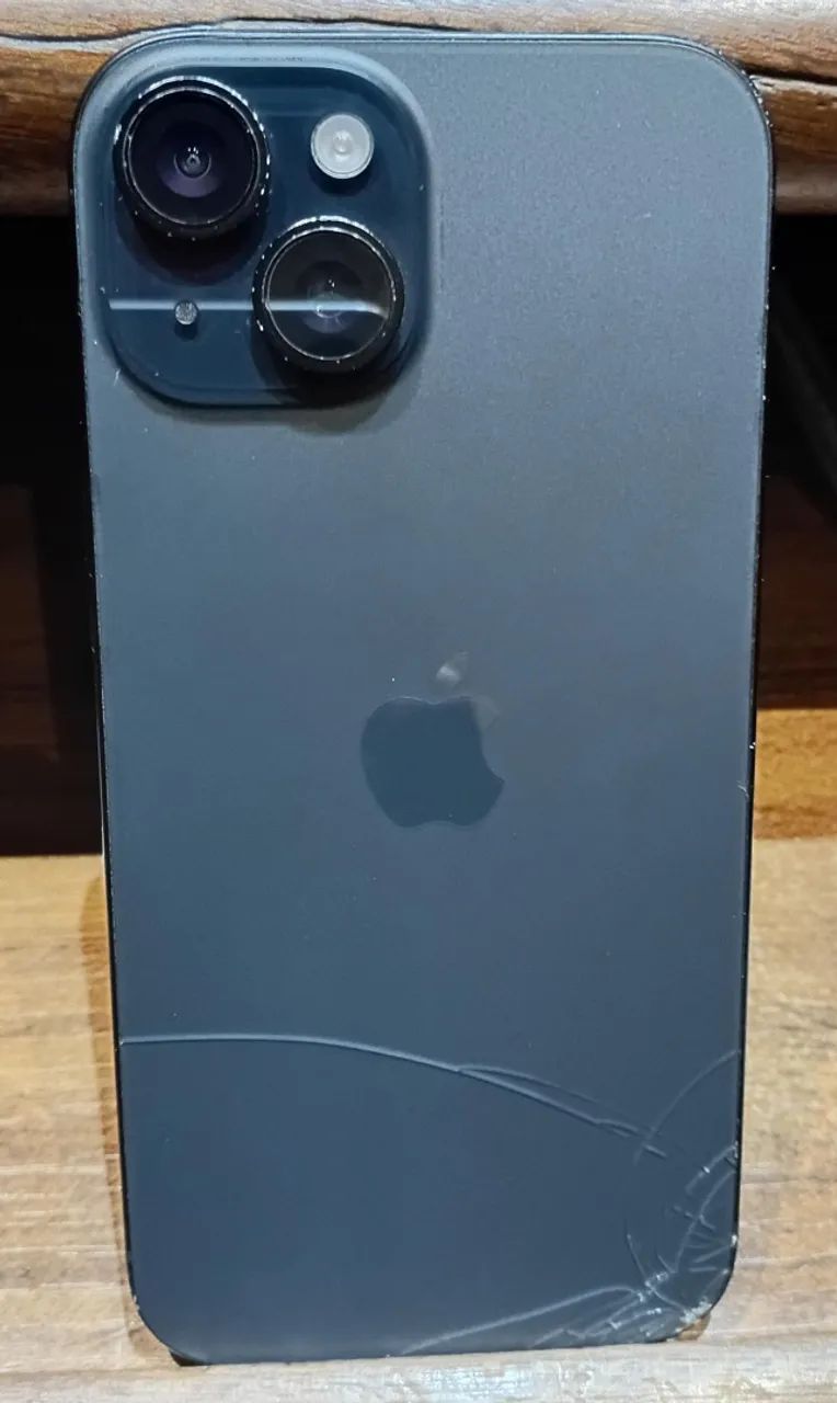 iPhone 15 128GB ? ACEITO TROCA