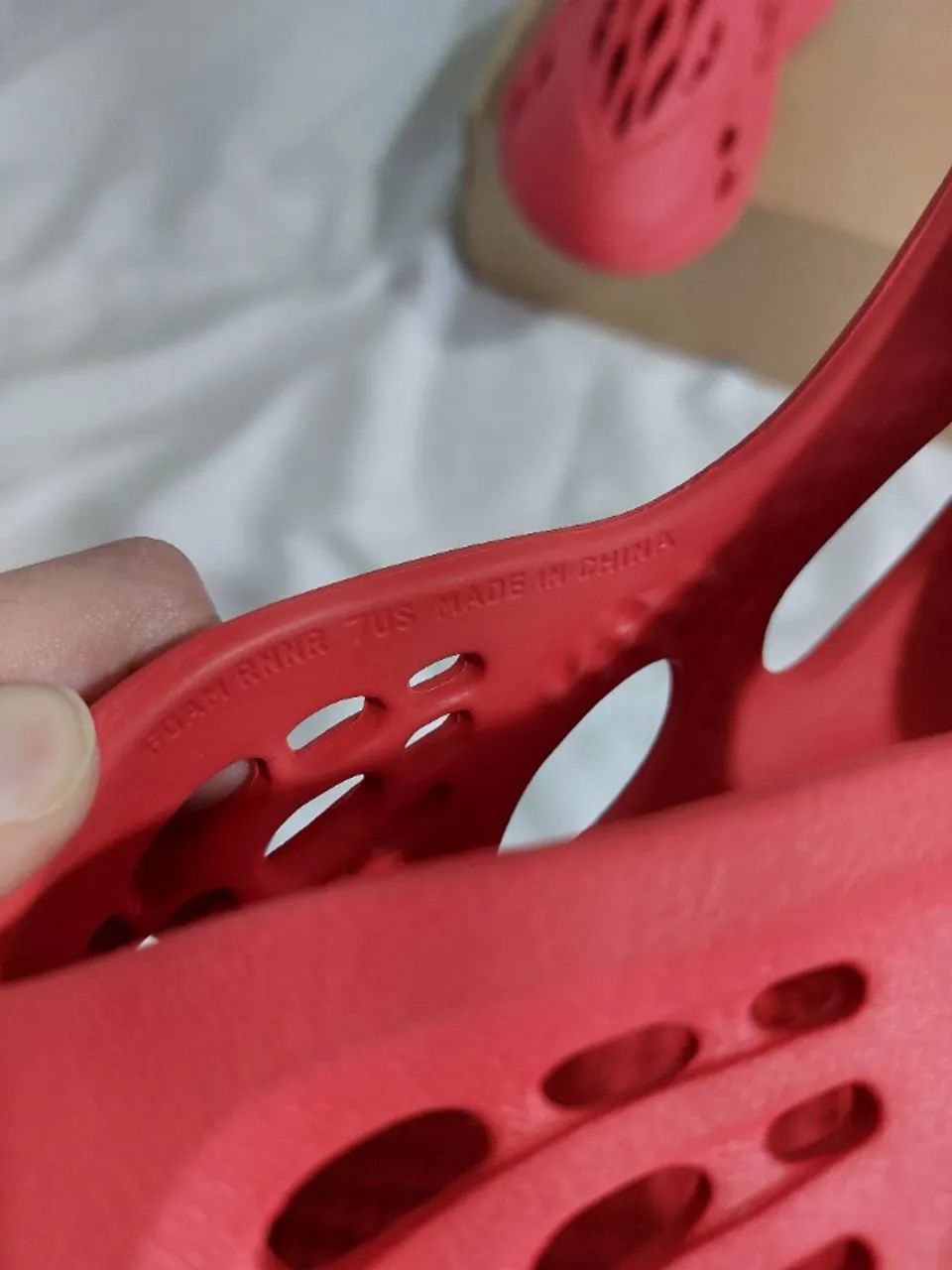 Yeezy Foam Runner Vermillion 38-39 - Foto 4